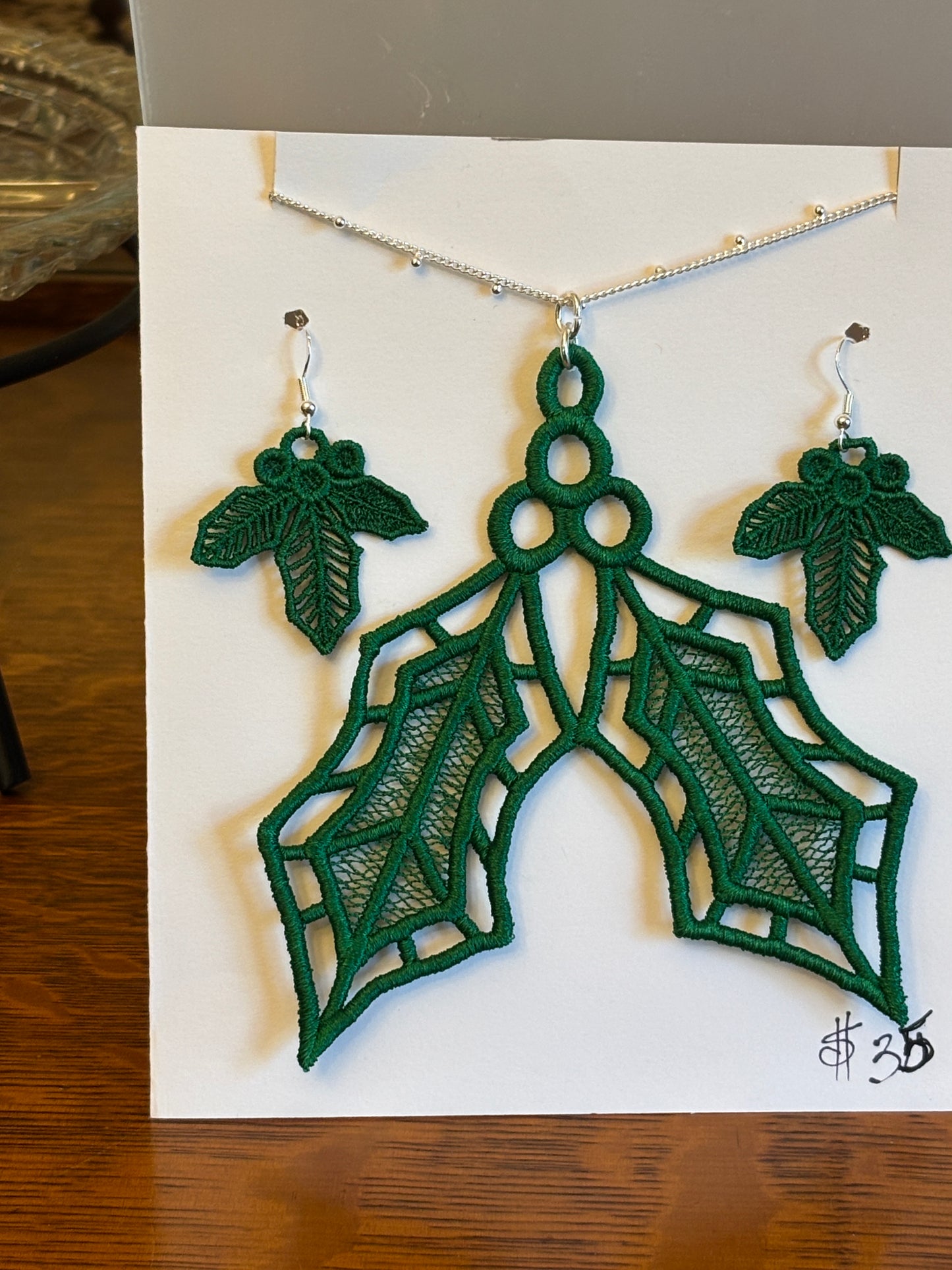 Jewelry Set - Green Holly Leaf